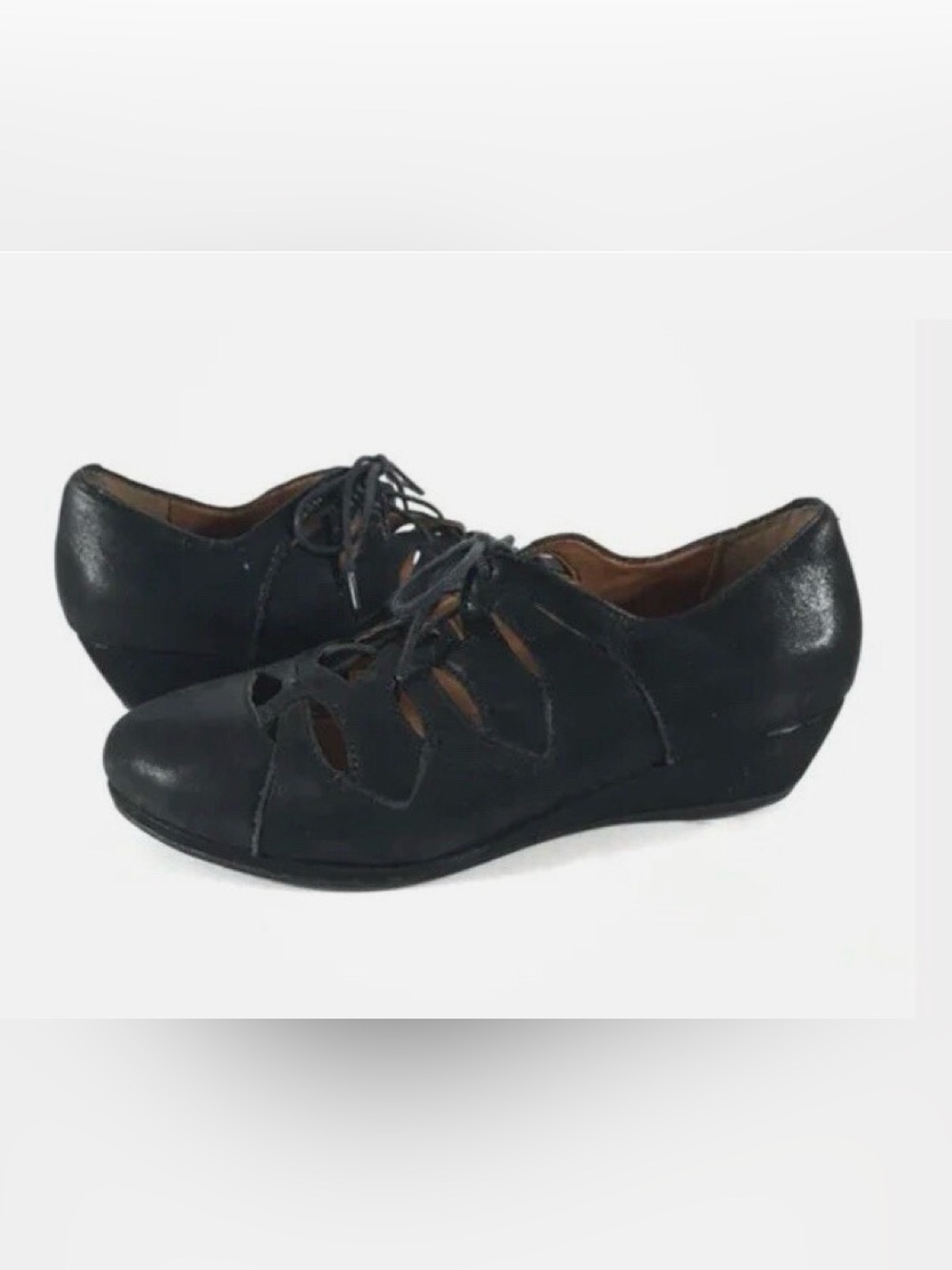 Gentle Souls Nye Lace Up Nubuck Low Wedge EUC 9